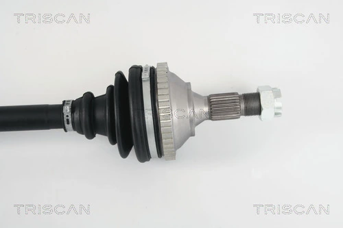 Do koszyka Półoś napędowa przednia prawa Peugeot 406  8C