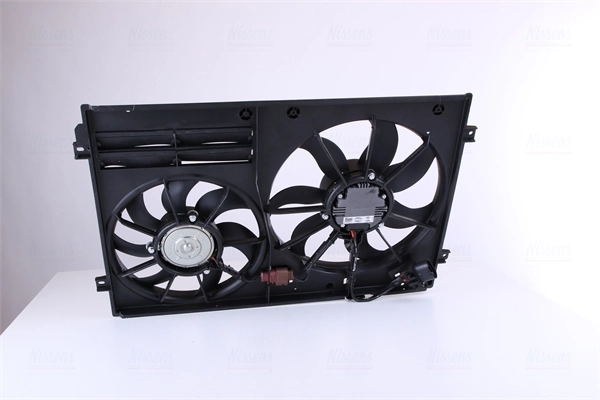 Wentylator elektryczny układu chłodzenia, kompletny (silnik+wirnik) prawy Nissens 85644 cena, od 51,83 USD