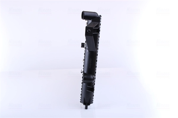 Chłodnica silnika Nissens 630551 cena, od 68,10 USD