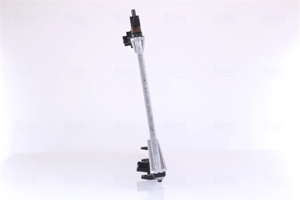 Chłodnica silnika Nissens 68147 cena, od 224,50 USD