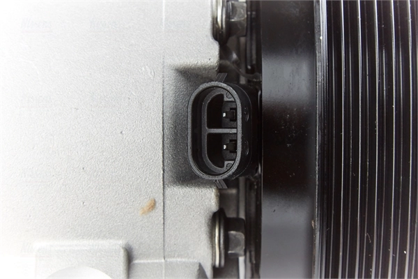 Sprężarka klimatyzacji 89072 Nissens