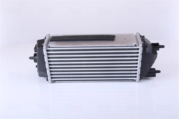 Chłodnica intercoolera Nissens 96498 cena, od 112,51 USD