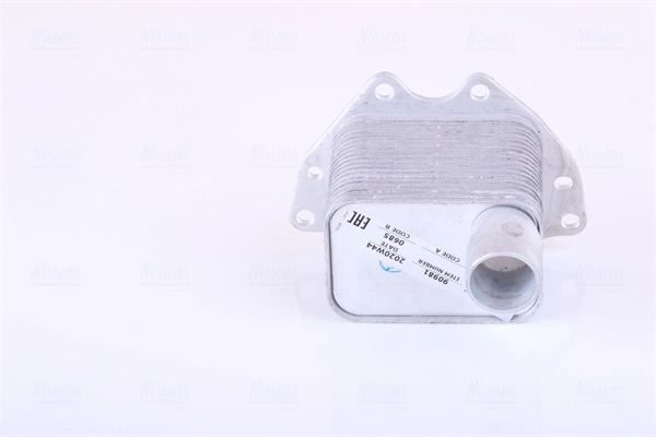 Chłodnica oleju, pod filtrem Nissens 90981 cena, od 81,03 USD