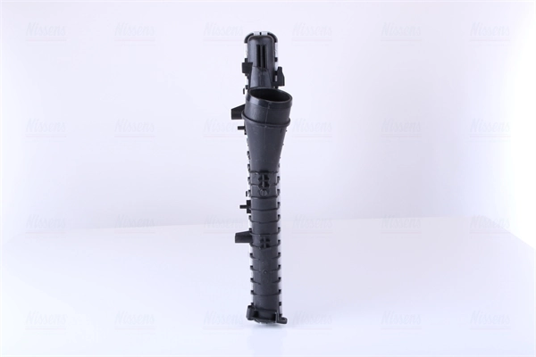Chłodnica intercoolera Nissens 96647 cena, od 134,51 USD