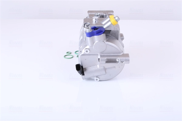 Sprężarka klimatyzacji Nissens 890412 cena, od 383,29 USD