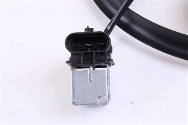 Wentylator elektryczny układu chłodzenia kompletny (silnik+wirnik) 85777 Nissens