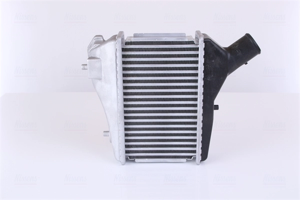 Chłodnica intercoolera Nissens 961421 cena, od 193,52 USD