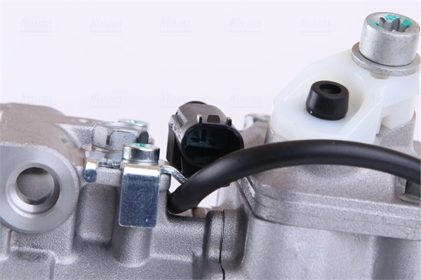 Sprężarka klimatyzacji 89090 Nissens
