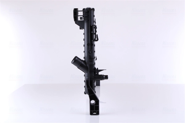 Chłodnica silnika Nissens 60865 cena, od 170,26 USD