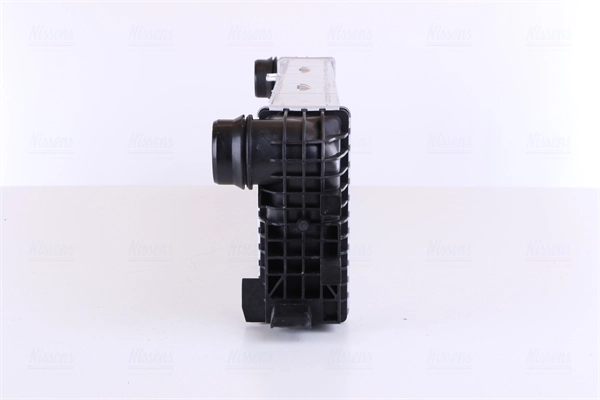 Chłodnica intercoolera Nissens 96017 cena, od 151,26 USD