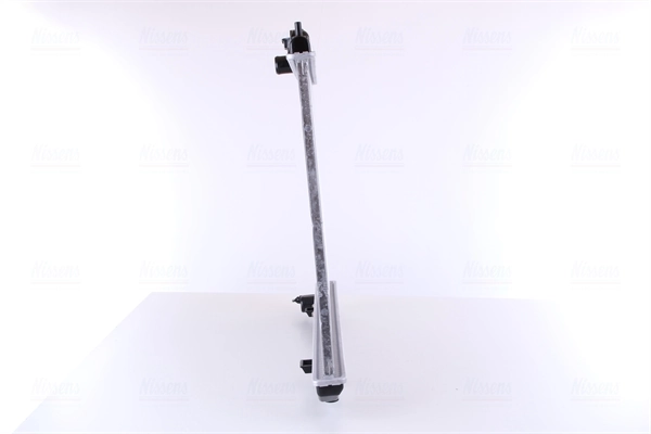 Chłodnica silnika Nissens 68704 cena, od 142,51 USD