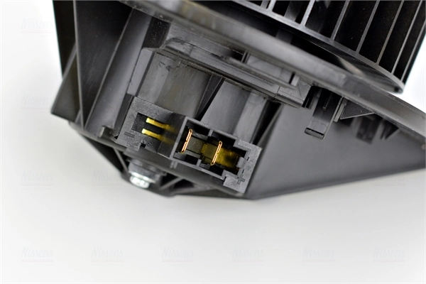 Do koszyka Silniczek wentylatora nagrzewnicy (ogrzewacza wnętrza) Volvo 850  LS