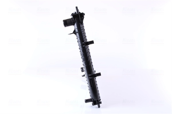Chłodnica silnika Nissens 67284 cena, od 140,74 USD