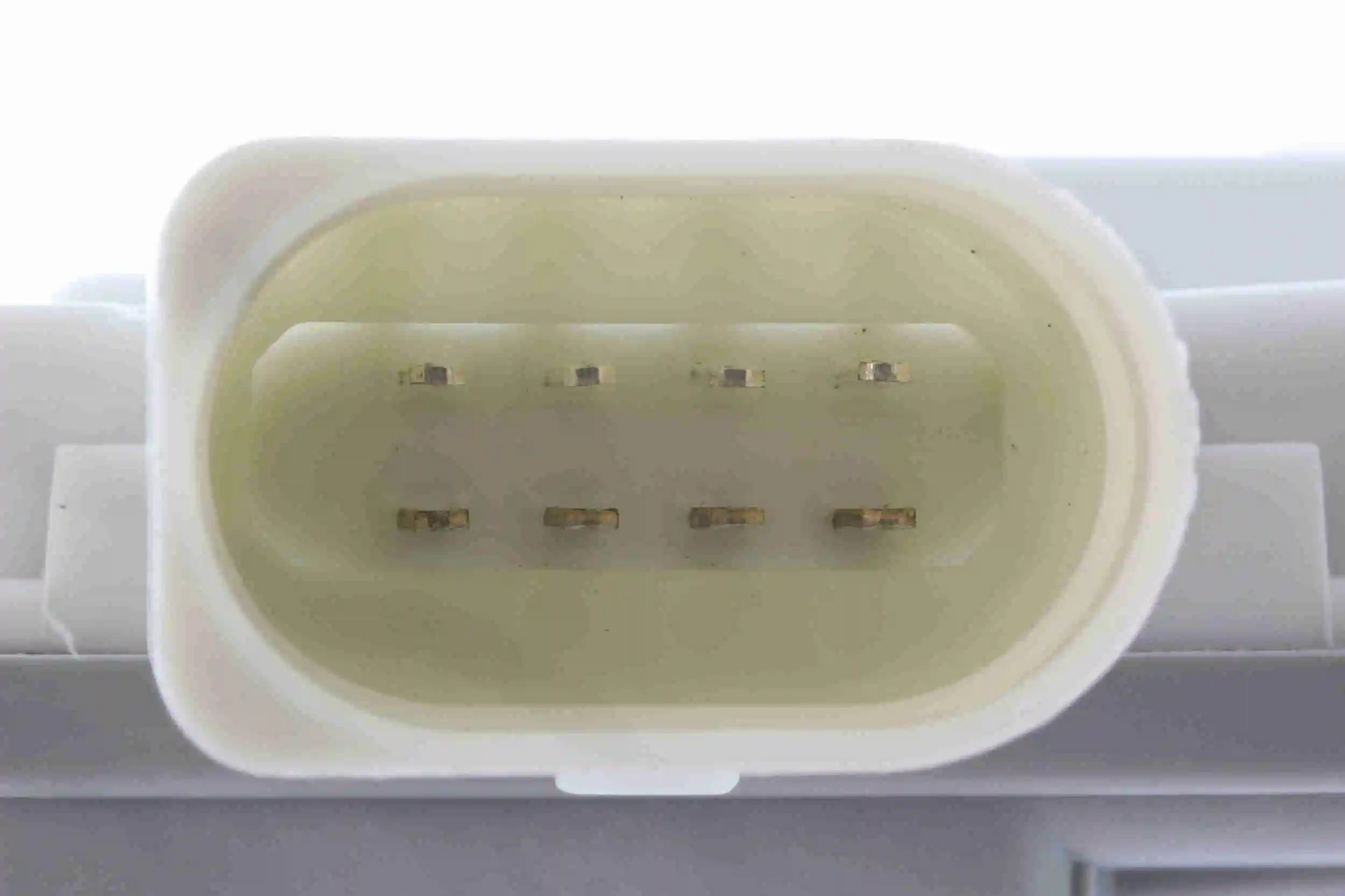 Zamek drzwi tylnych lewych Audi A3 Sportback hatchback (8PA) (2004 - 2015) cena, od 53,03 USD
