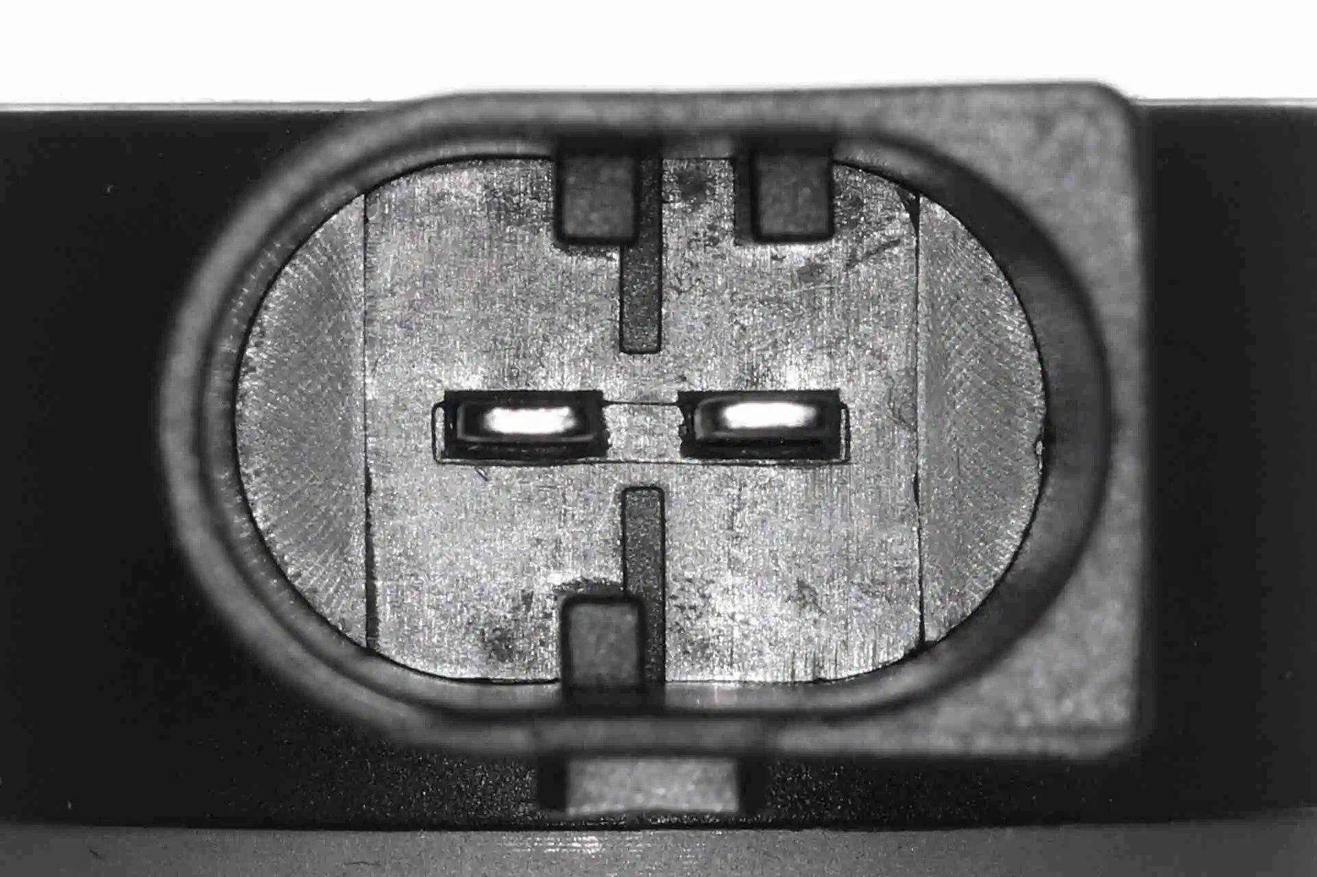 Regulator ciśnienia paliwa w listwie paliwowej Volkswagen Jetta 5 1K2