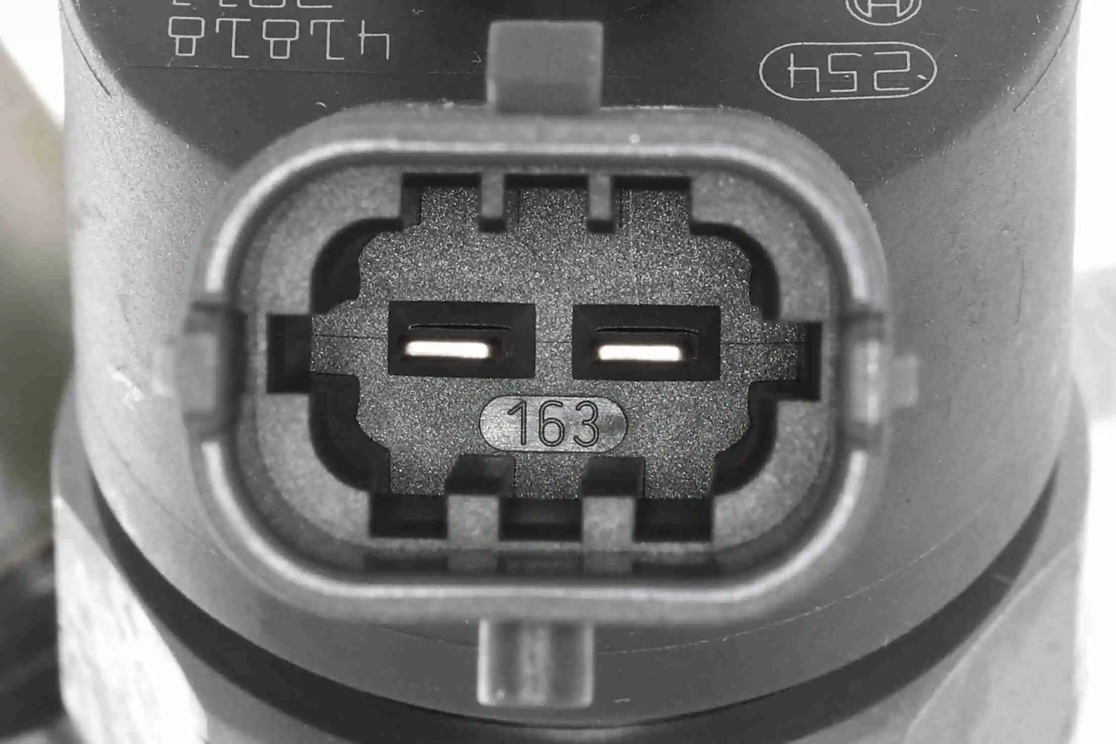 Wtryskiwacz paliwa Opel Antara SUV (L07) (2006 - 2026) cena, od 267,93 USD