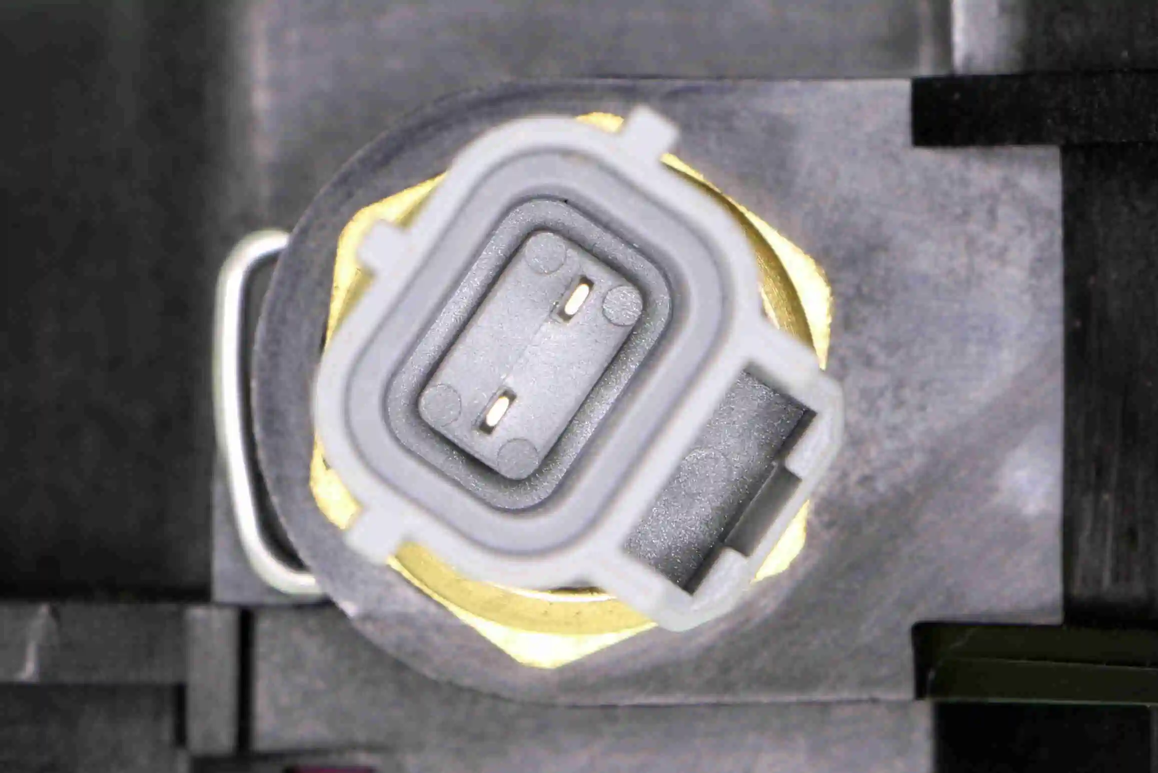 Kołnierz układu chłodzenia (trójnik) Ford Mondeo 1 GBP