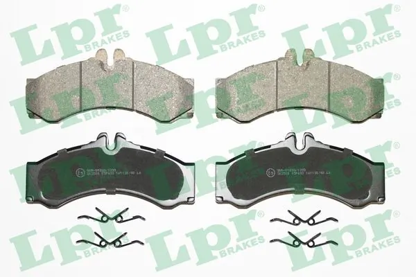 05P633 LPR Klocki hamulcowe przednie tarczowe