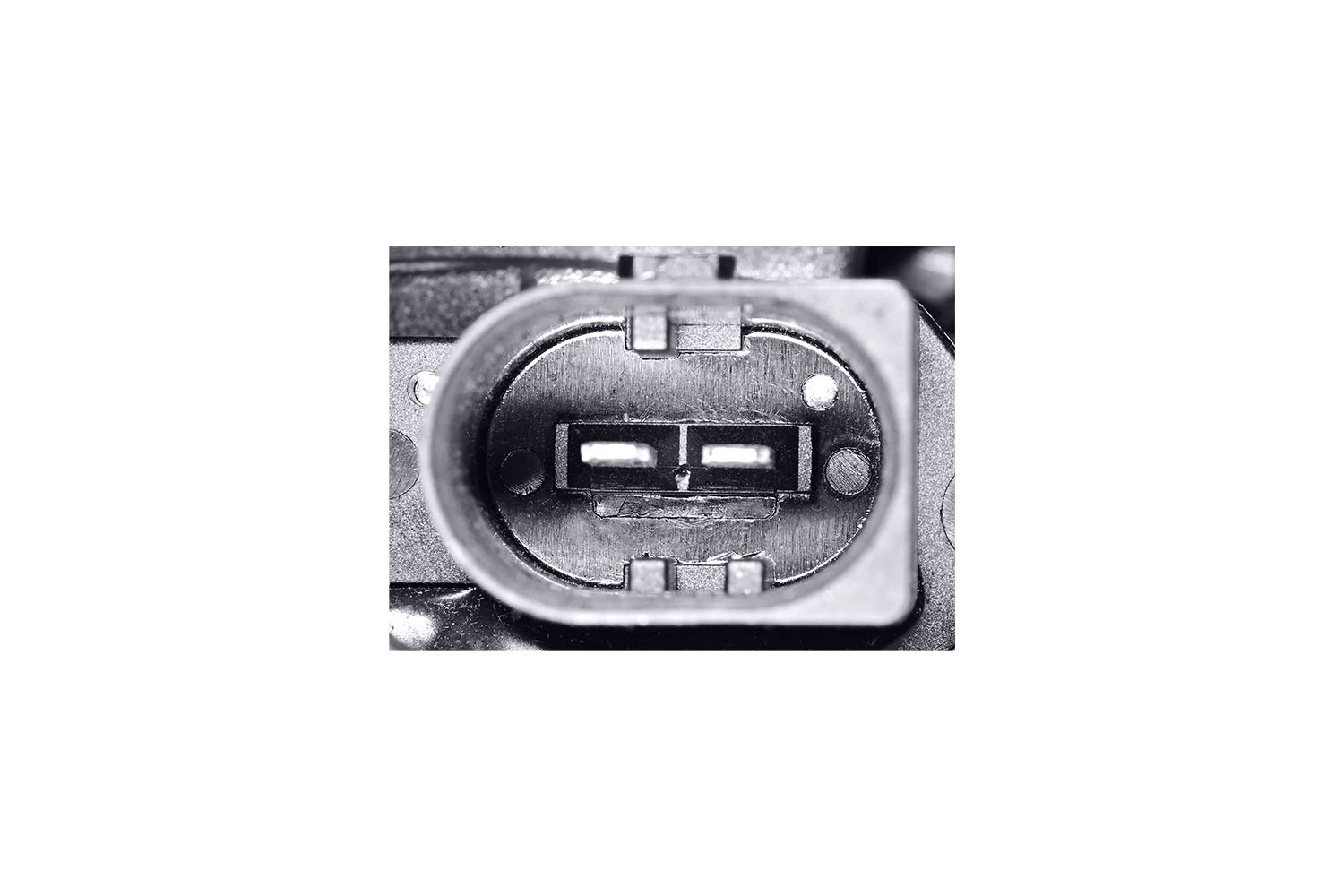 Alternator 8EL011711601 HELLA