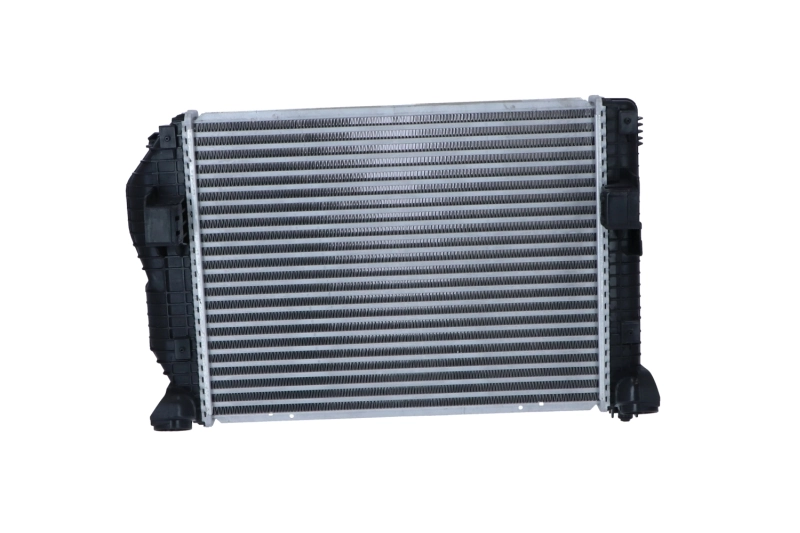 Chłodnica intercoolera Mercedes A9705010101 cena, od 447,48 USD