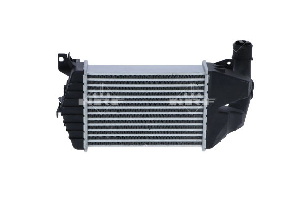 Do koszyka Chłodnica intercoolera Opel Zafira B A05