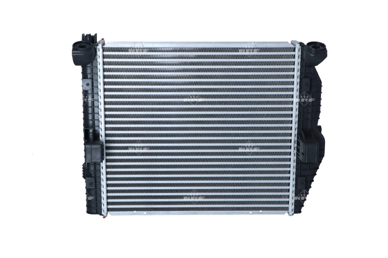 Chłodnica intercoolera Mercedes A9585010301 cena, od 381,19 USD