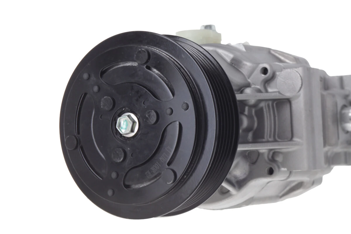 Sprężarka klimatyzacji VALEO 813171 cena, od 168,12 USD