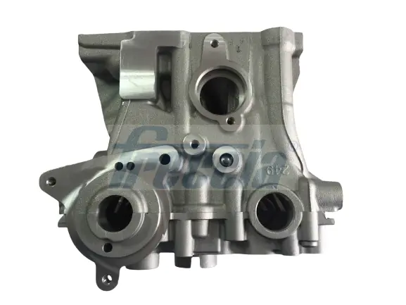  Głowica cylindrów Mazda 929 3