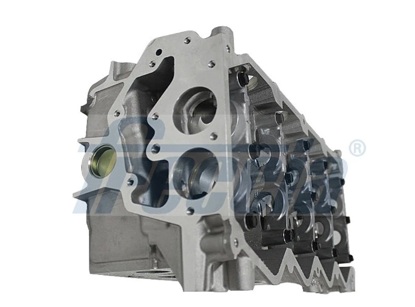  Głowica cylindrów Nissan Primera 