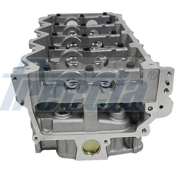 Głowica cylindrów Nissan Primera 