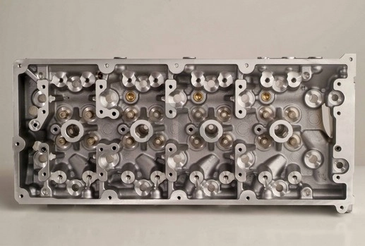 Głowica cylindrów 908749 AMC