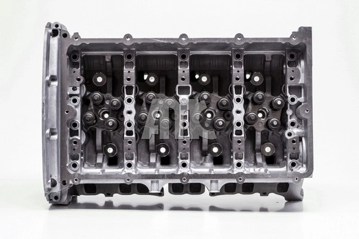 Głowica cylindrów 908757 AMC