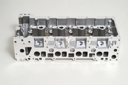 Głowica cylindrów 908572 AMC