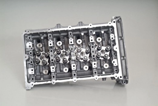 Głowica cylindrów 908867 AMC