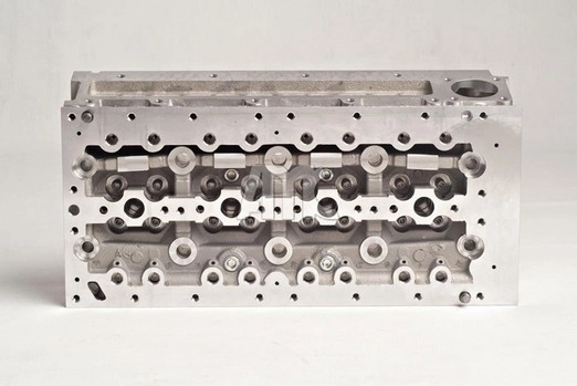 Głowica cylindrów 908545 AMC