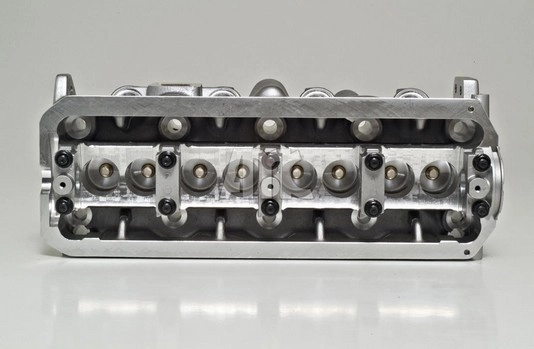 Głowica cylindrów 908058 AMC