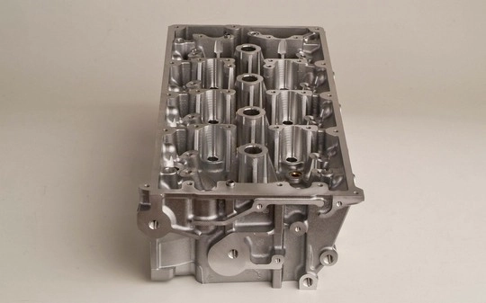 Głowica cylindrów AMC 908749 cena, od 895,77 USD
