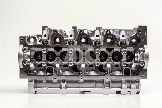 Głowica cylindrów 908888 AMC