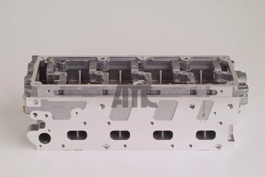 Głowica cylindrów 908726 AMC