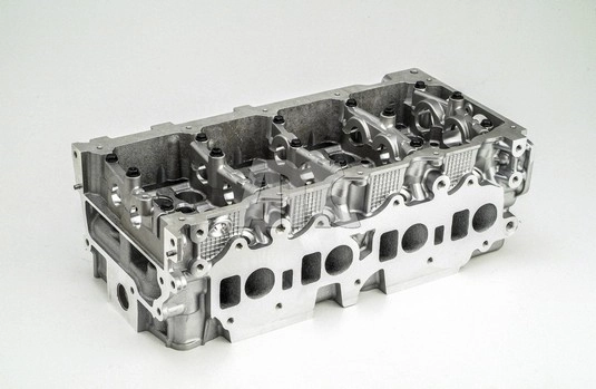 Głowica cylindrów 110405X00B Renault (RVI)