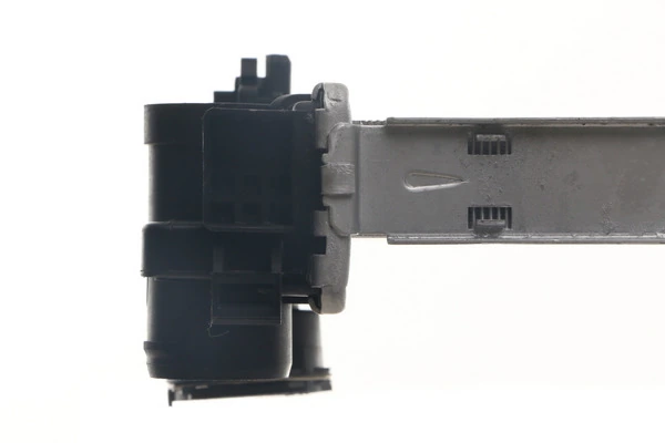 Do koszyka CR37000S Mahle Original Chłodnica silnika