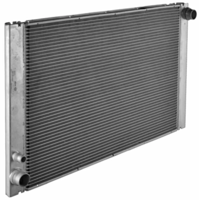  Chłodnica silnika Audi A8 