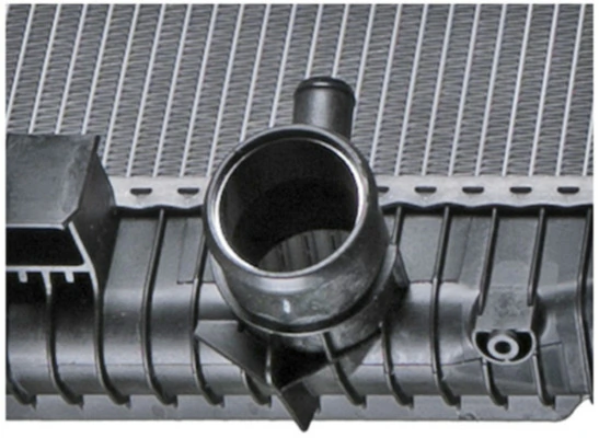Chłodnica silnika Mahle Original CR702000P cena, od 585,31 USD