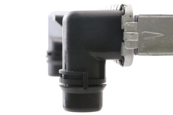 Chłodnica silnika Mahle Original CR1538000S cena, od 83,28 USD
