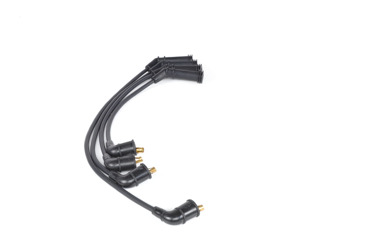 Zestaw przewodów wysokiego napięcia Bosch 0986356898 cena, od 25,70 USD