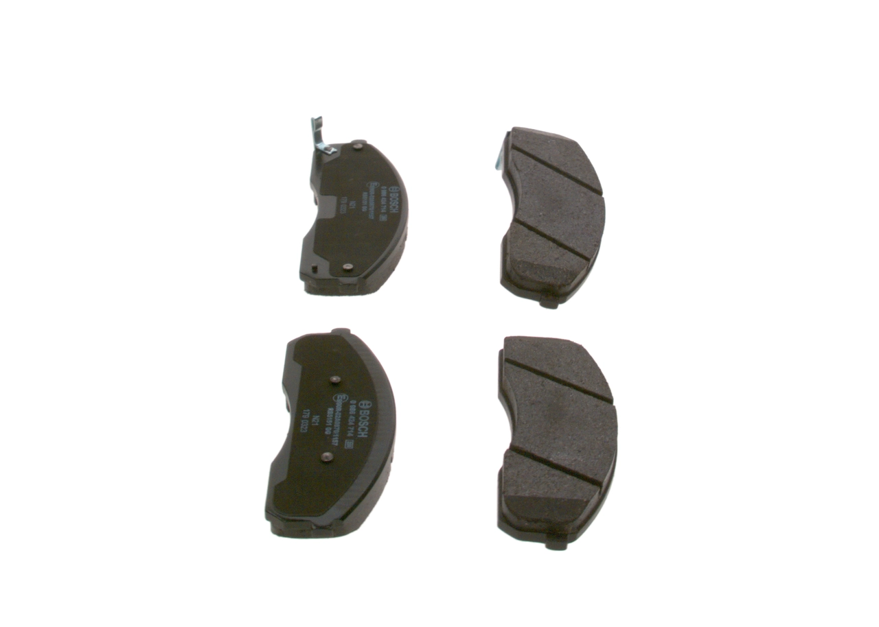 Do koszyka 0986424714 Bosch Klocki hamulcowe przednie tarczowe