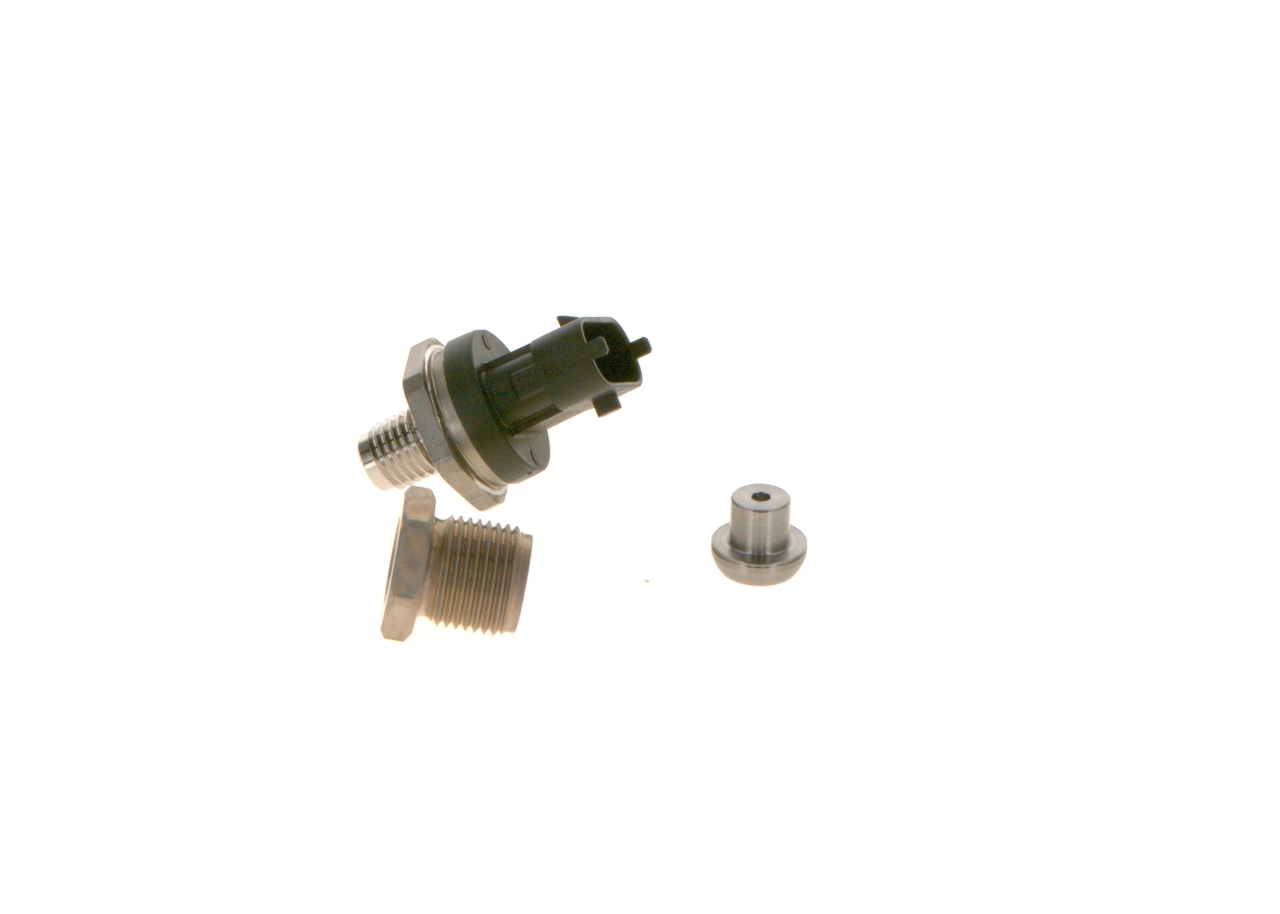 Czujnik ciśnienia paliwa Bosch F00R004556 cena, od 101,95 USD