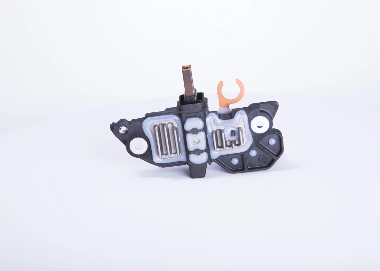 Regulator alternatora (przekaźnik ładowania) Bosch F00MA45251 cena, od 40,41 USD