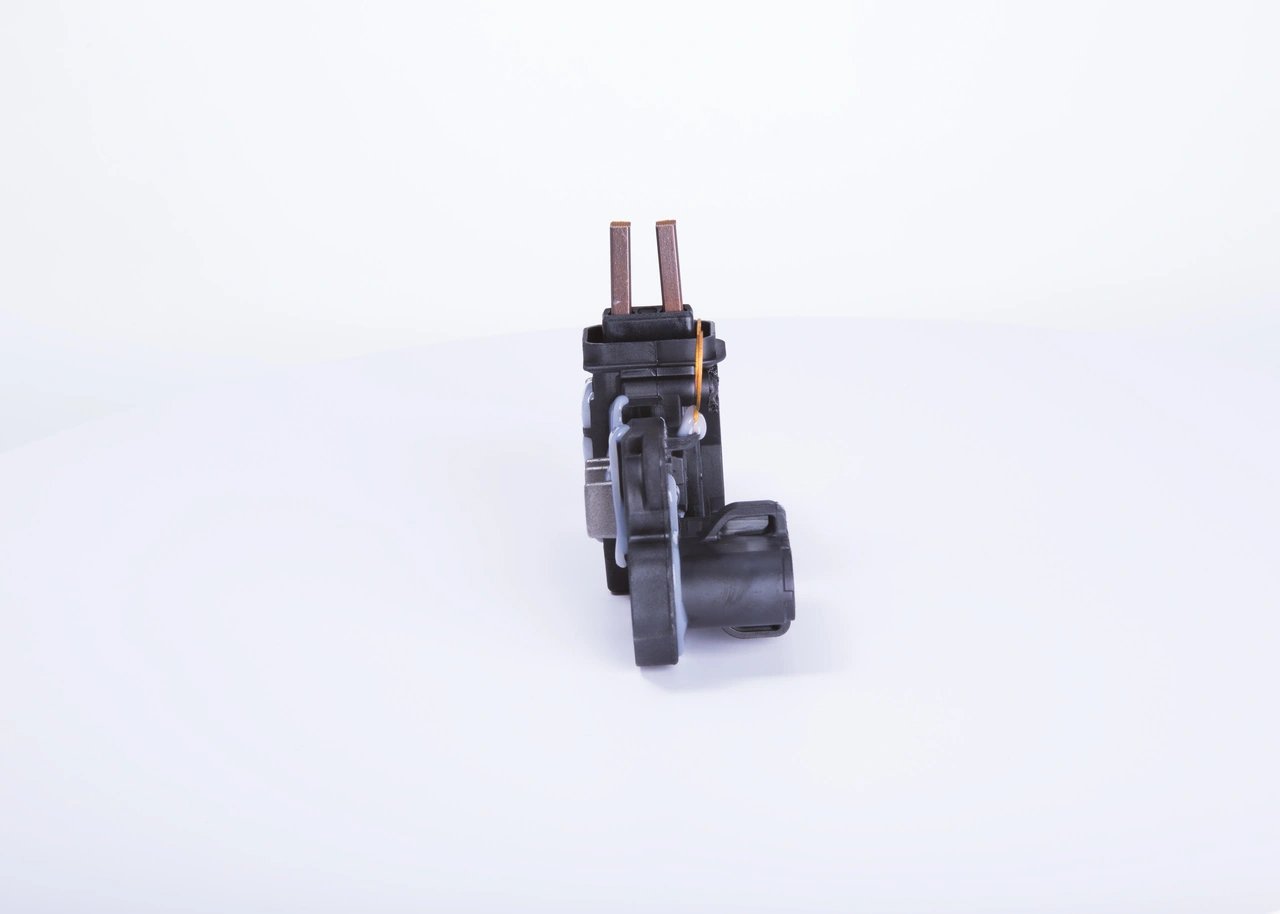 Do koszyka F00MA45251 Bosch Regulator alternatora (przekaźnik ładowania)