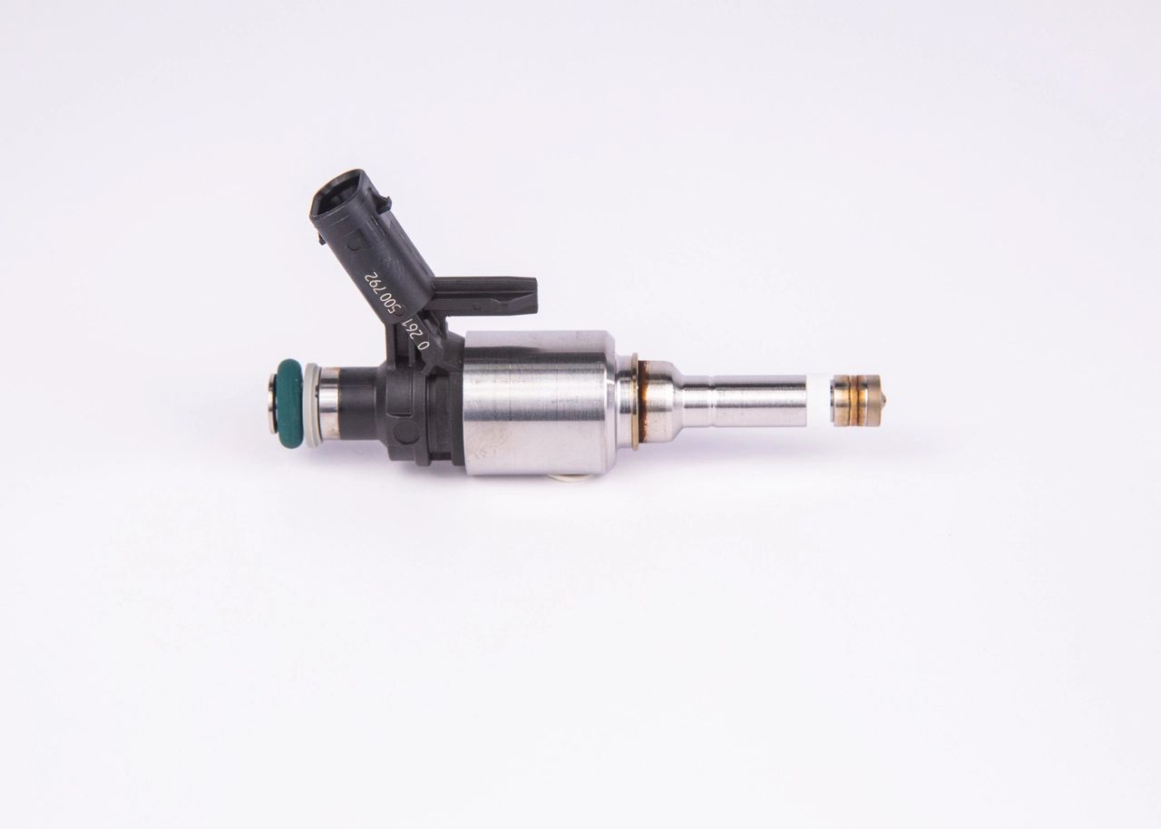 Wtryskiwacz paliwa Bosch 0261500792 cena, od 127,77 USD